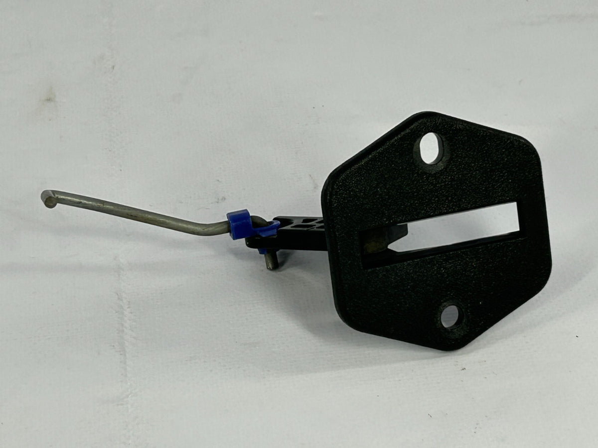 2000-2006 Toyota Tundra Left Door Latch Lock Lever Operating Rod OEM 69780-0C010