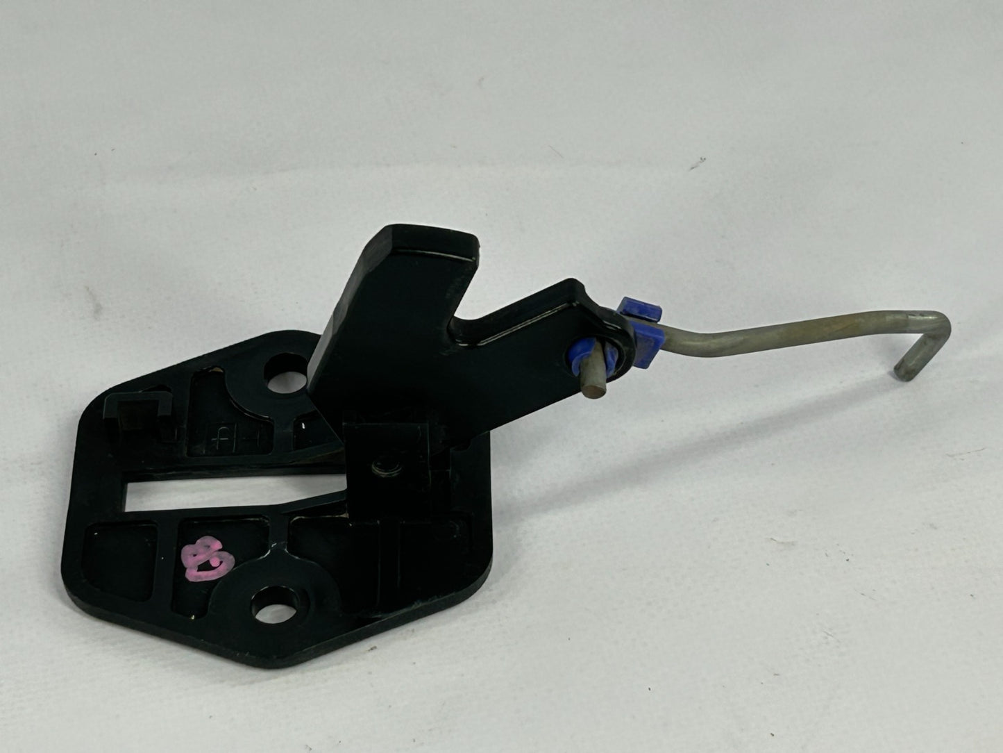 2000-2006 Toyota Tundra Left Door Latch Lock Lever Operating Rod OEM 69780-0C010