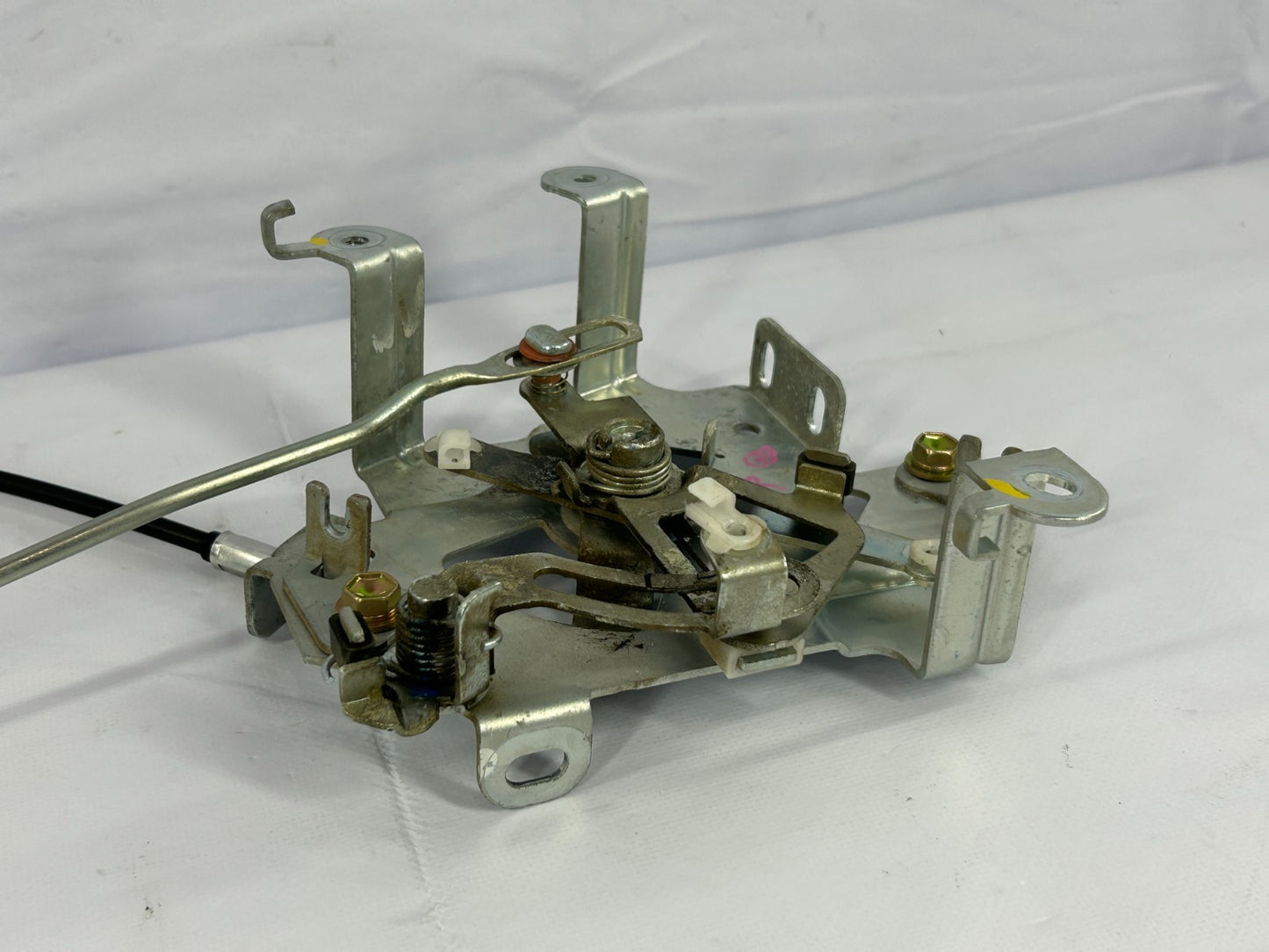 00-06 Toyota Tundra Extended & Access Cab Rear Right Lock Control Assembly OEM