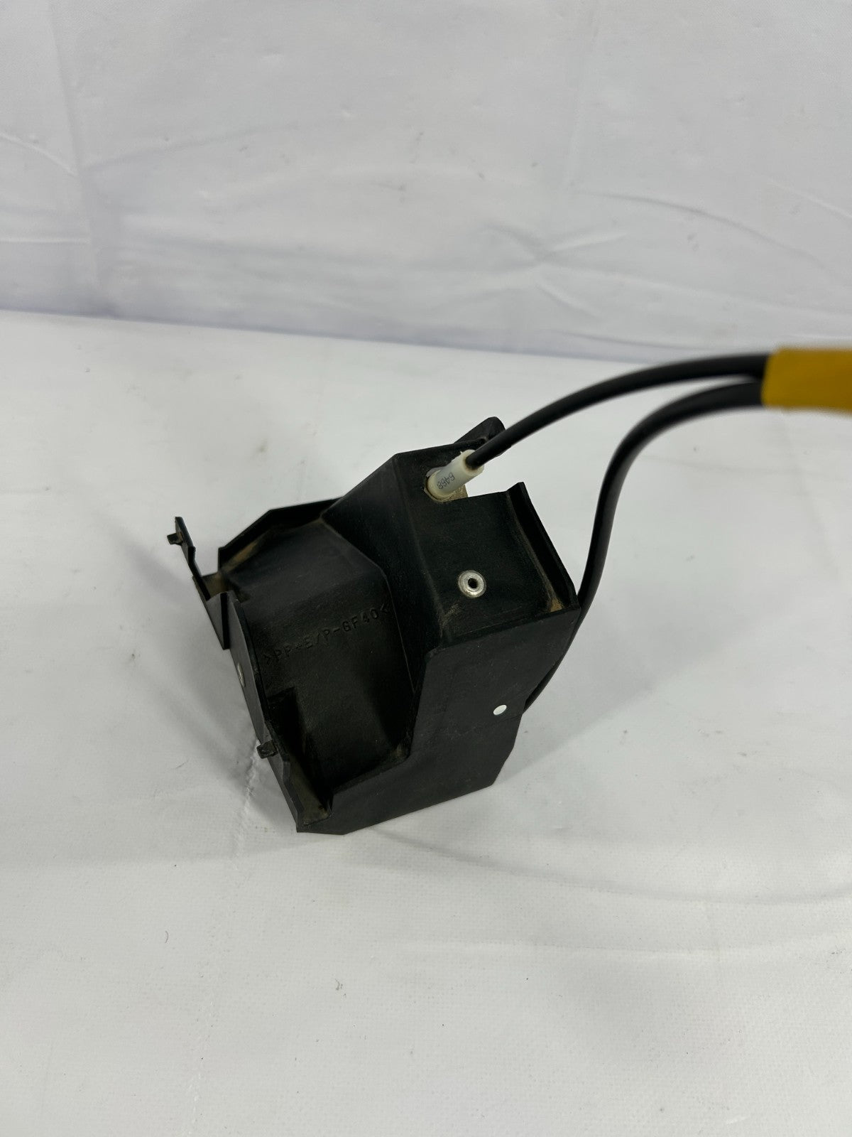 2000-2006 Toyota Tundra Rear Left Lower Door Lock Latch Actuator OEM 69390-34010