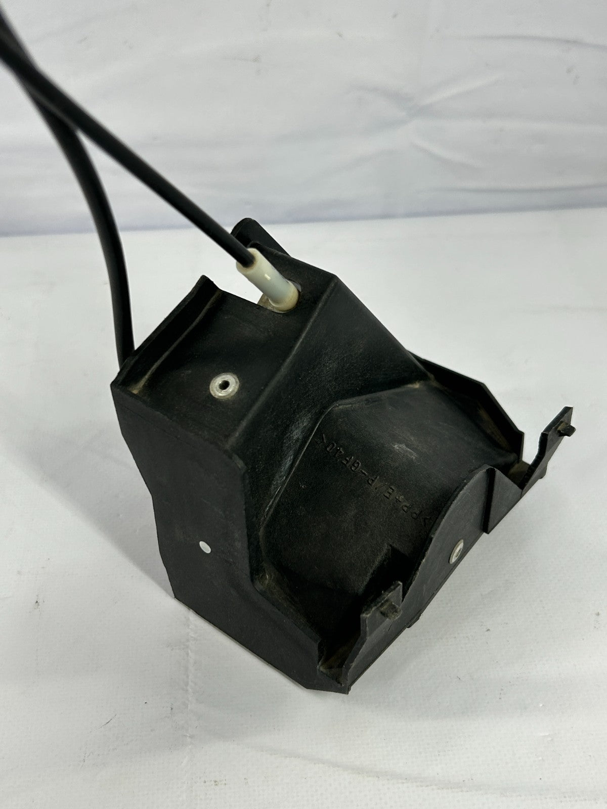 00-06 Toyota Tundra Rear Right Lower Door Lock Latch Actuator OEM 69380-34010