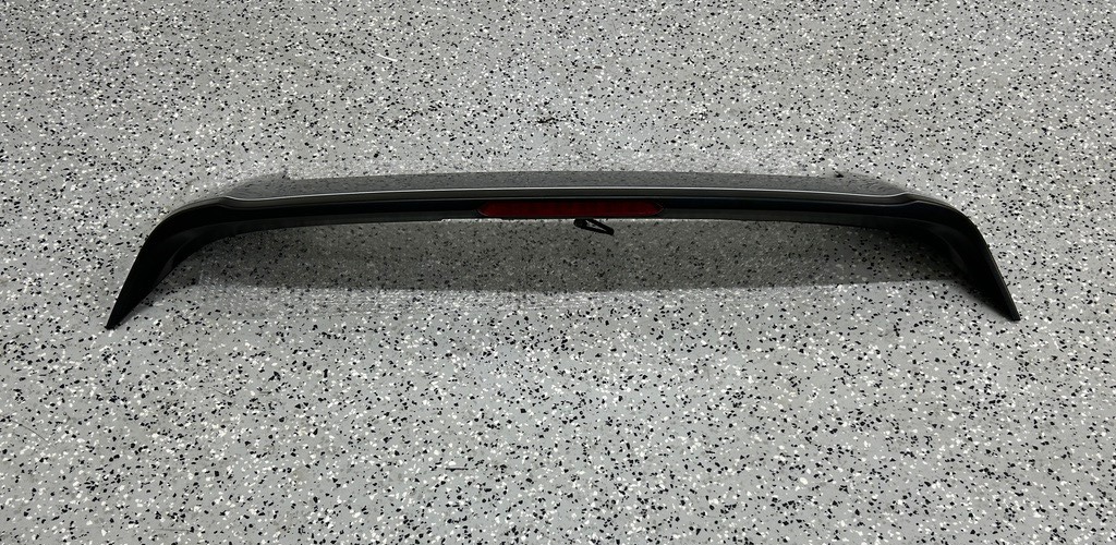 2015-2019 Subaru Outback Wagon Rear Upper Spoiler Silver 1GU OEM