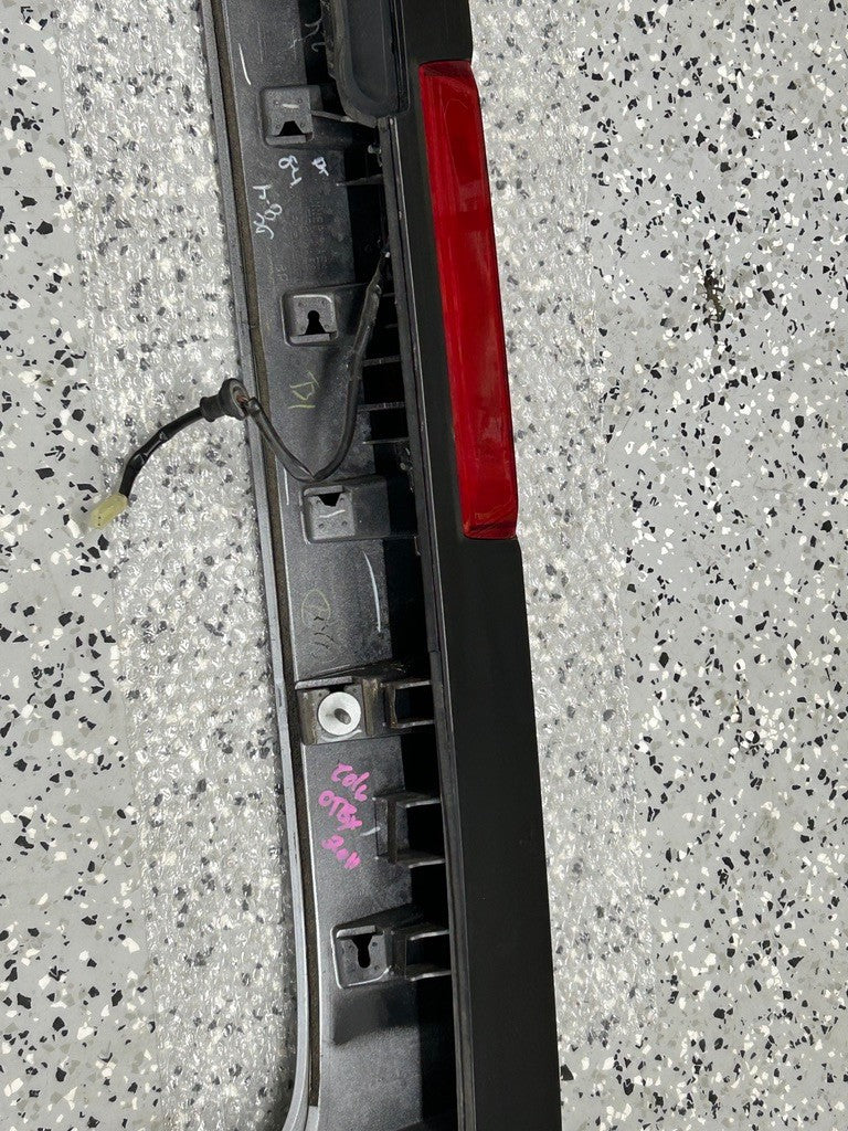 2015-2019 Subaru Outback Wagon Rear Upper Spoiler Silver 1GU OEM