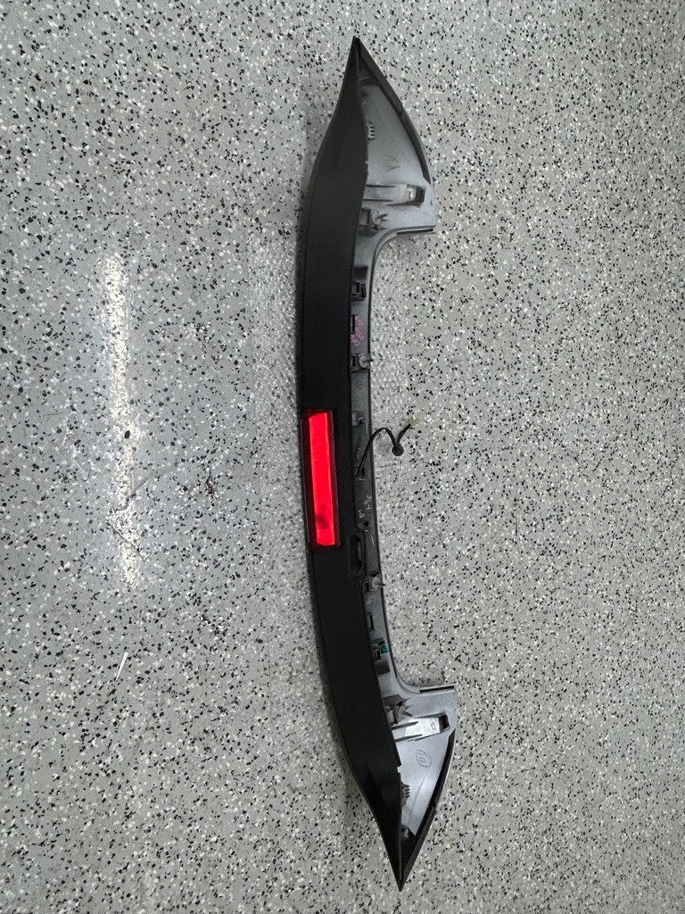 2015-2019 Subaru Outback Wagon Rear Upper Spoiler Silver 1GU OEM