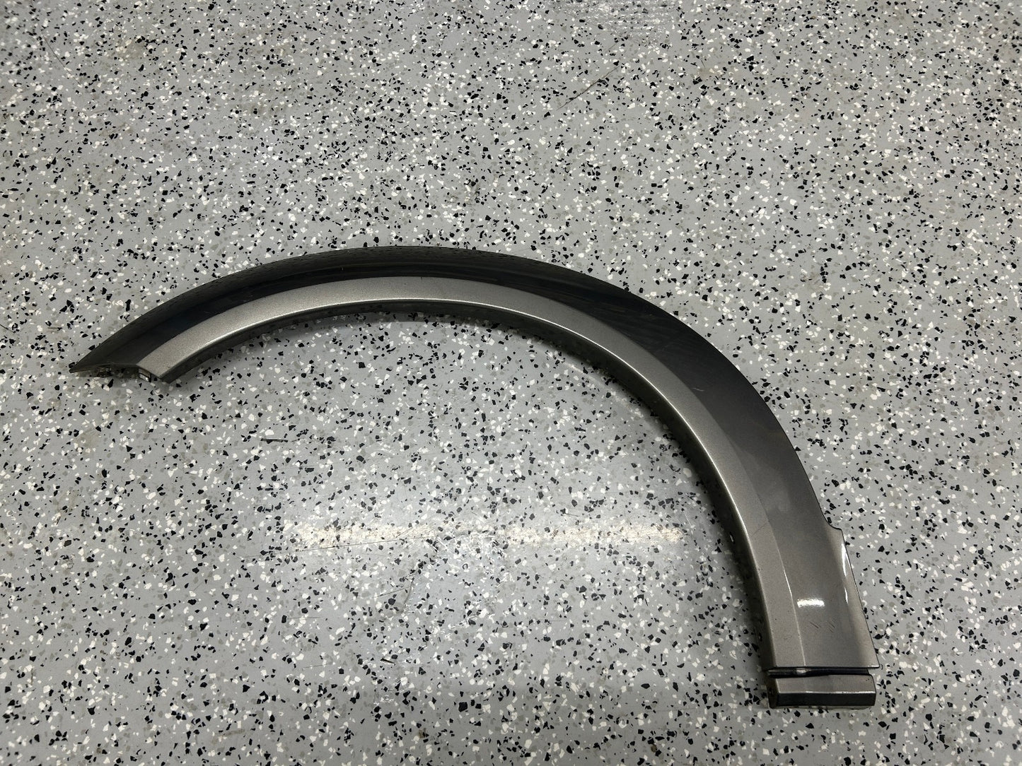 2005-2009 Subaru Outback Front Left Wheel Arch Molding Fender Flare 61K Trim OEM