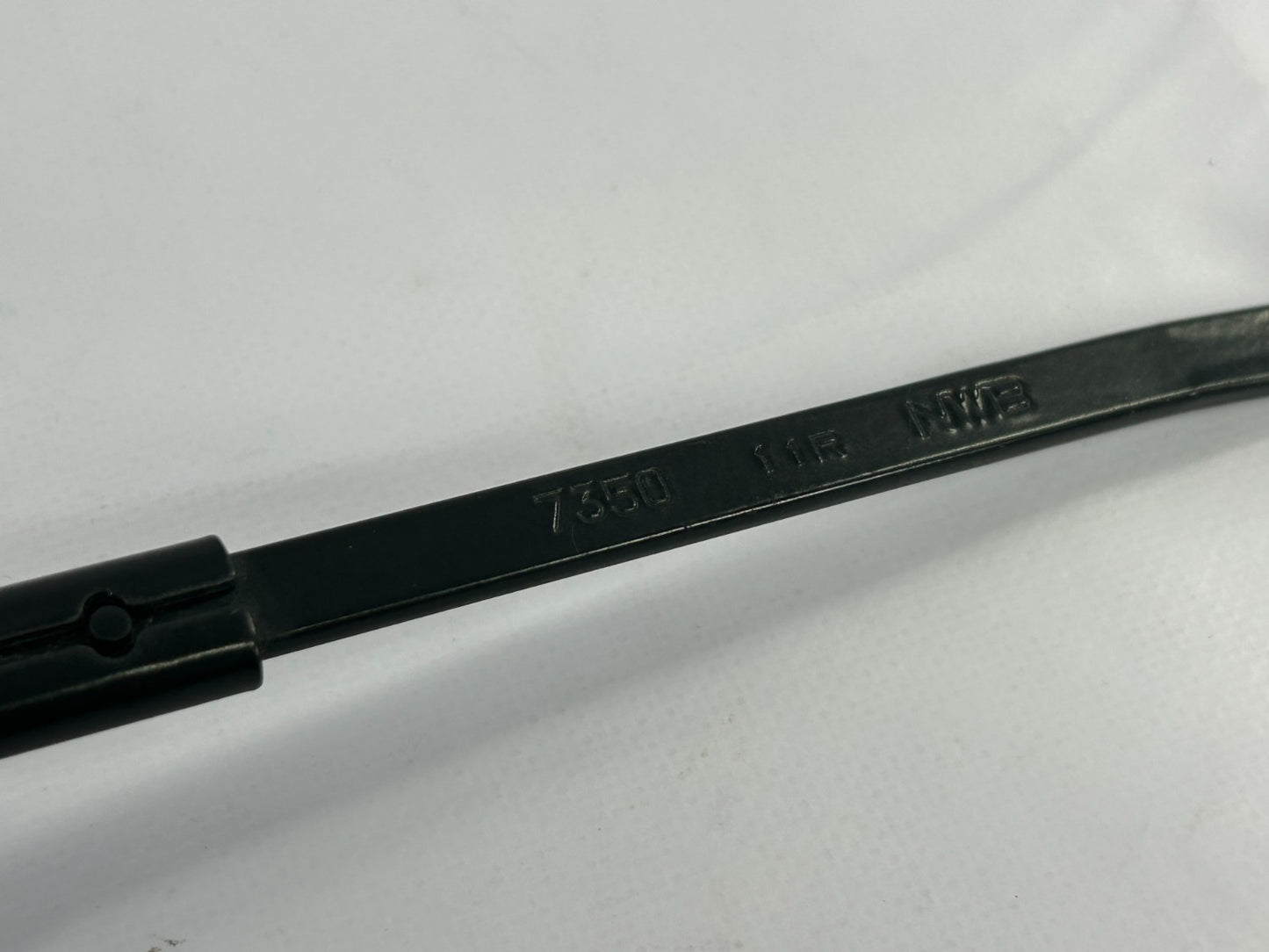 11-25 Mitsubishi Outlander Sport Windshield Front Right Wiper Arm OEM 8250A172