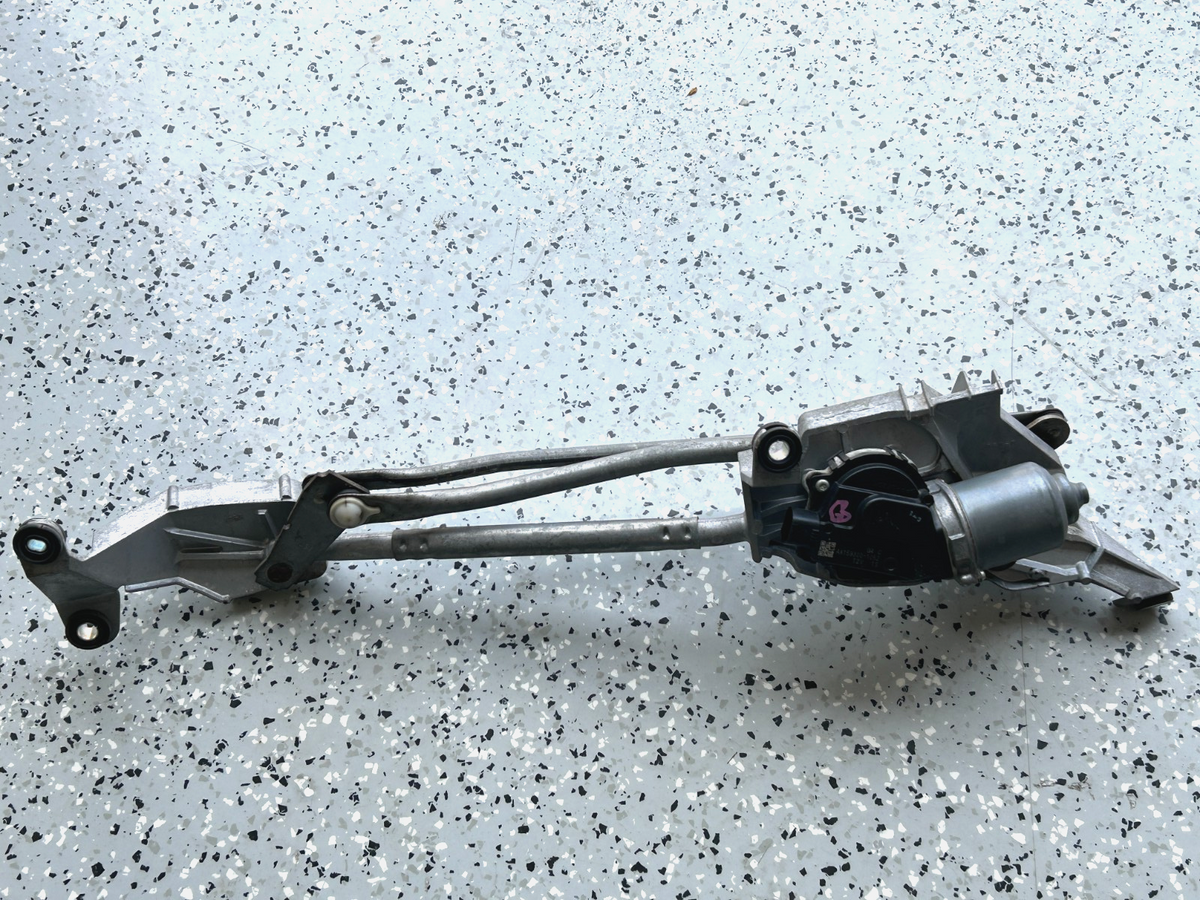 11-25 Mitsubishi Outlander Sport Windshield Wiper Motor & Linkage OEM 8251A058