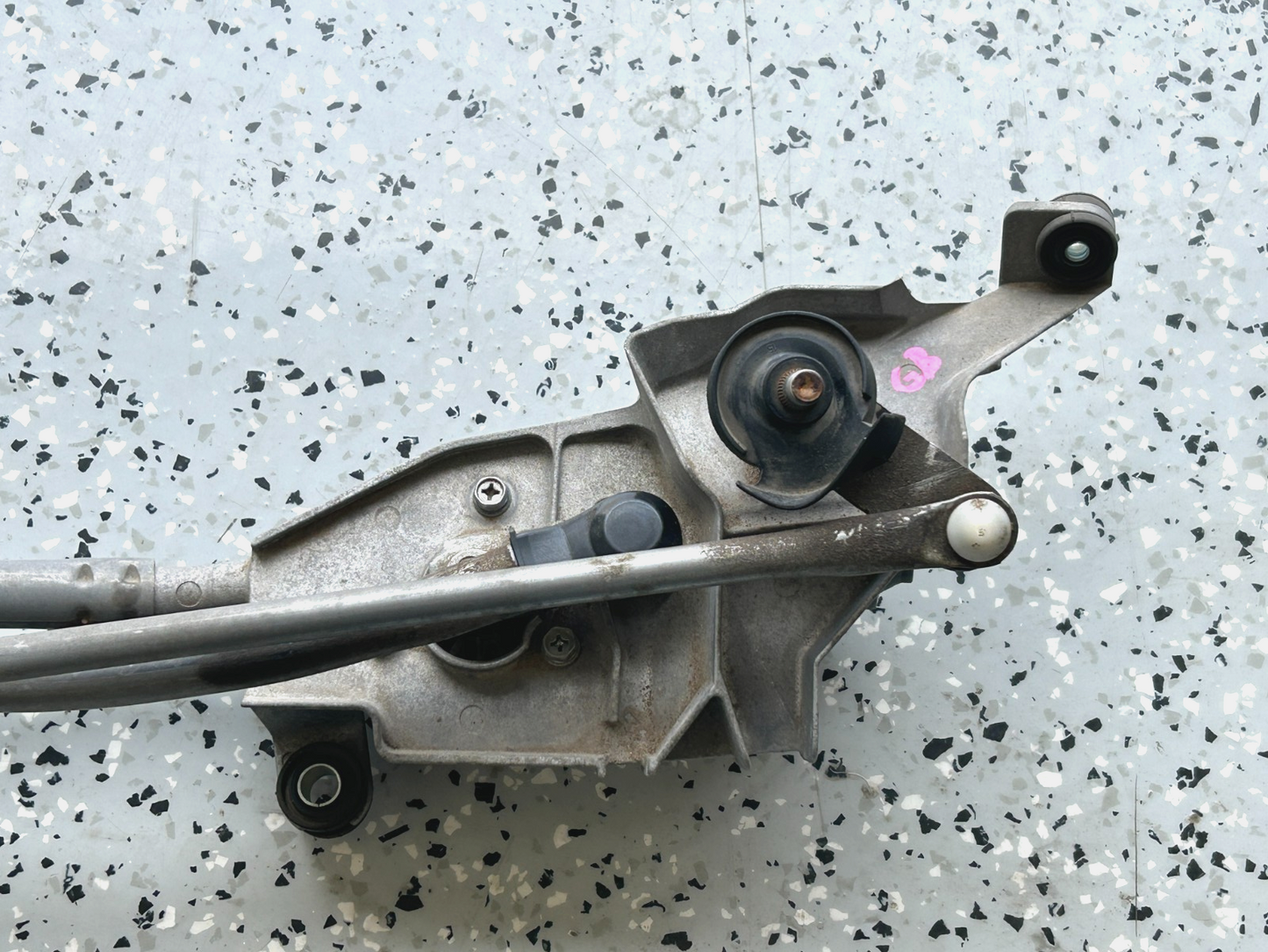 11-25 Mitsubishi Outlander Sport Windshield Wiper Motor & Linkage OEM 8251A058