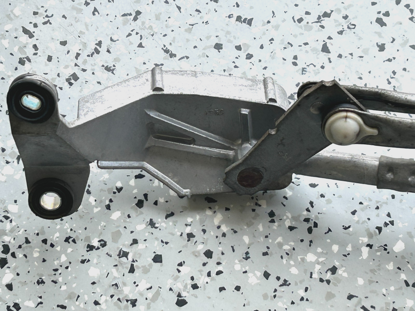 11-25 Mitsubishi Outlander Sport Windshield Wiper Motor & Linkage OEM 8251A058