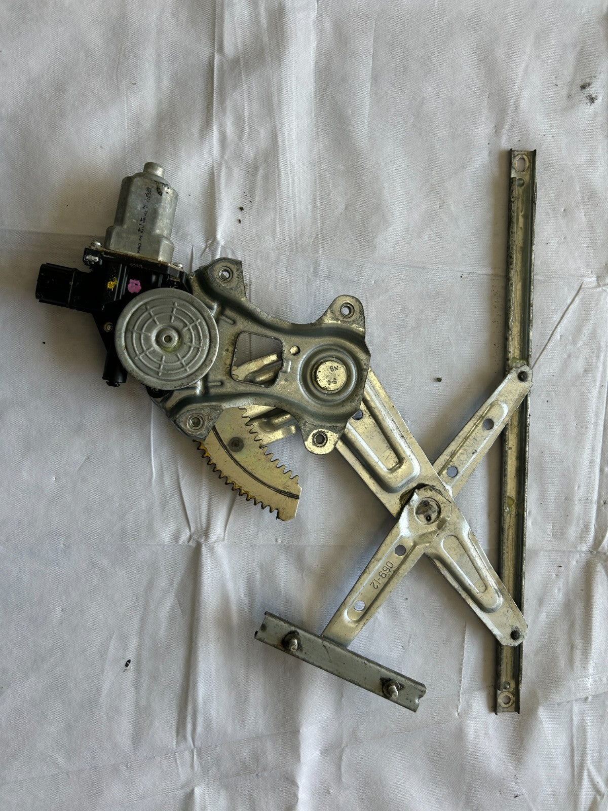 2011-2025 Mitsubishi Outlander Sport Rear Left Door Window Regulator & Motor OEM