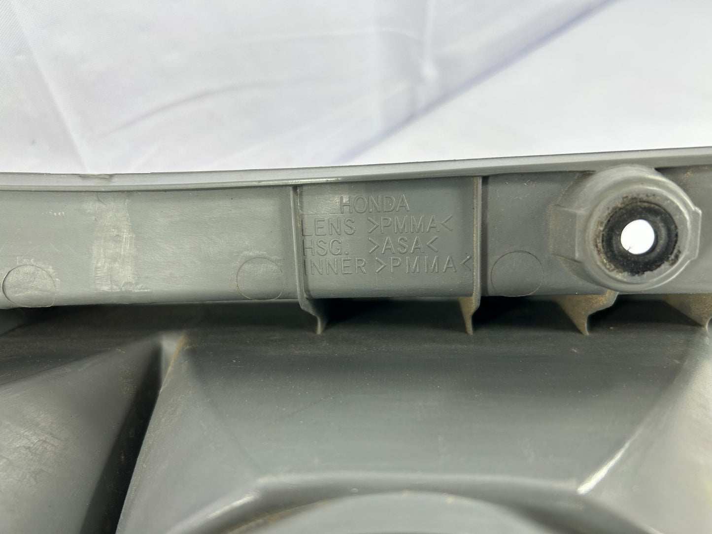03-05 Honda Pilot Rear Right Passenger Side Tail Light Lamp OEM 33501-S9V-A02