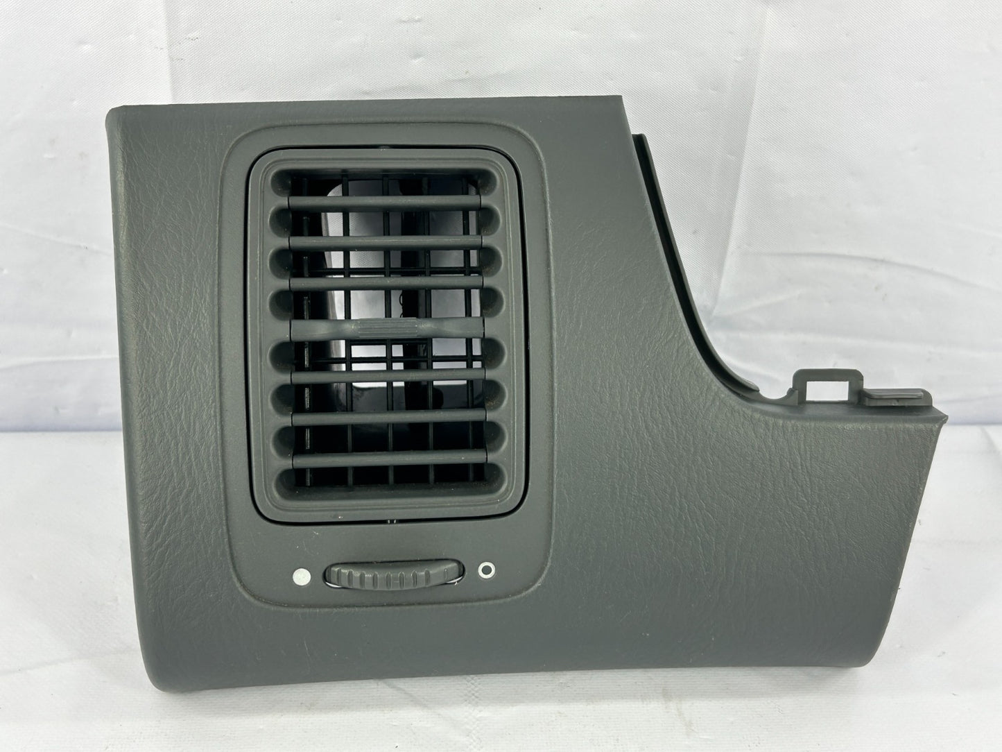 2003-2005 Honda Pilot Front Left Driver Dash AC Air Vent Grille with Bezel OEM