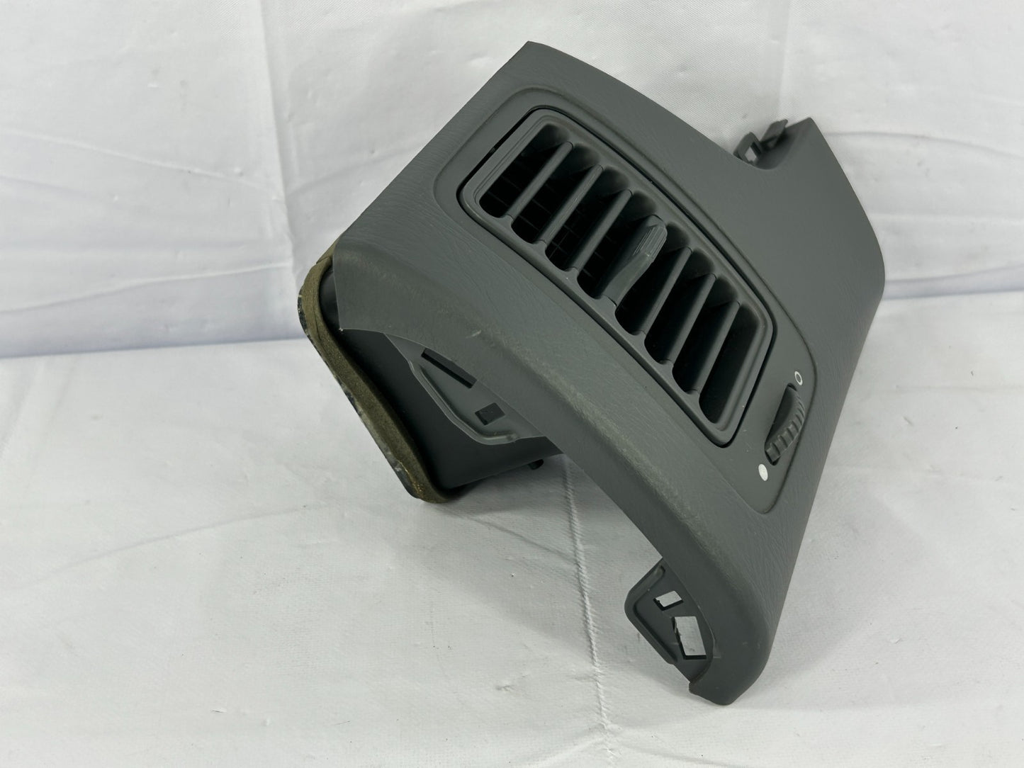 2003-2005 Honda Pilot Front Left Driver Dash AC Air Vent Grille with Bezel OEM