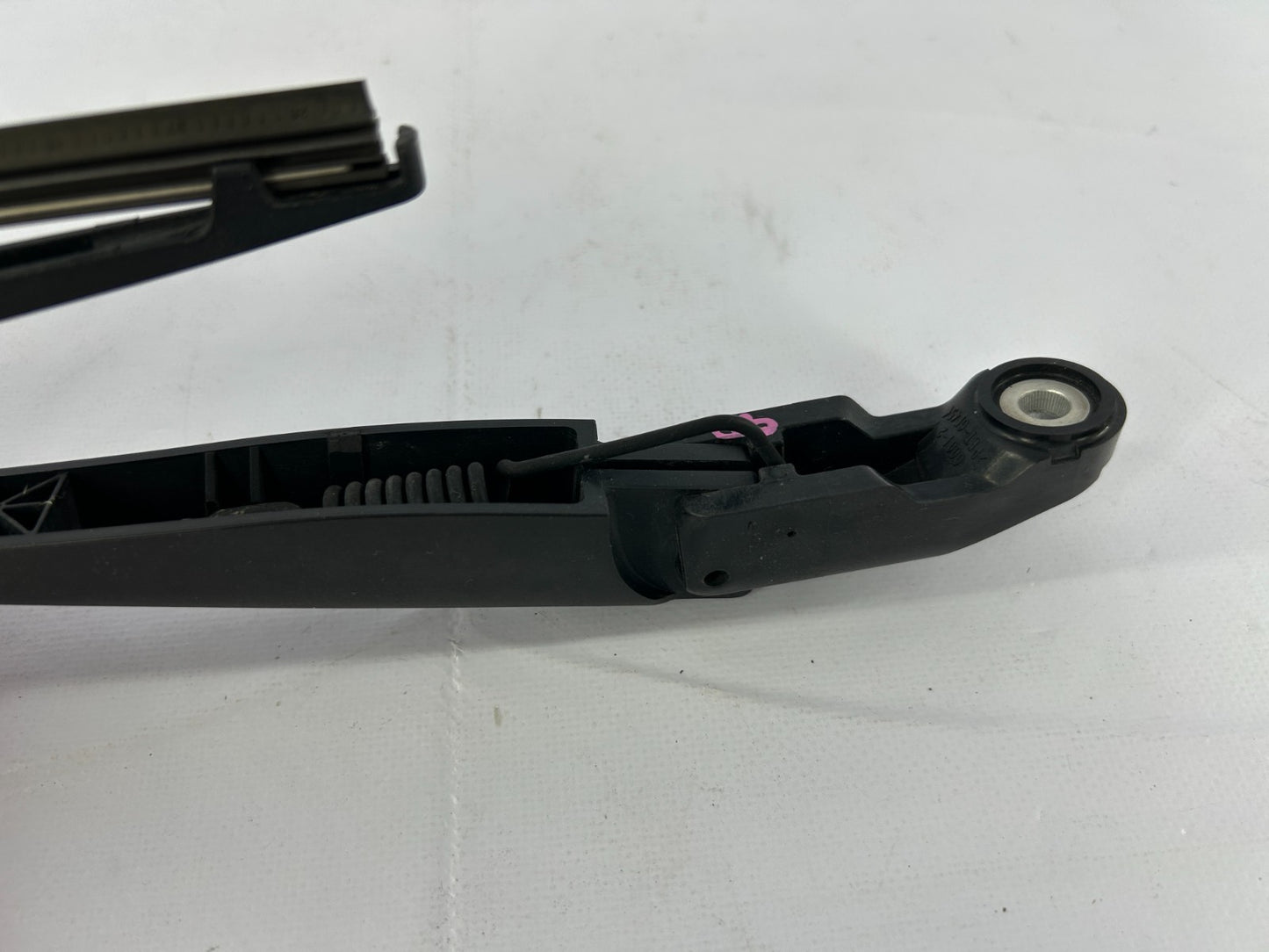 03-08 Honda Pilot Tailgate Trunk Windshield Glass Wiper Arm OEM 76740-S9V-A01