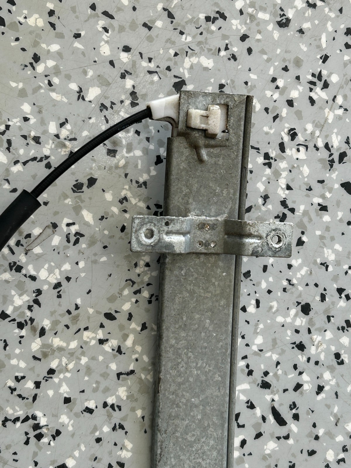2003-2008 Honda Pilot Front Left Door Window Regulator & Motor 72250-S9V-A02