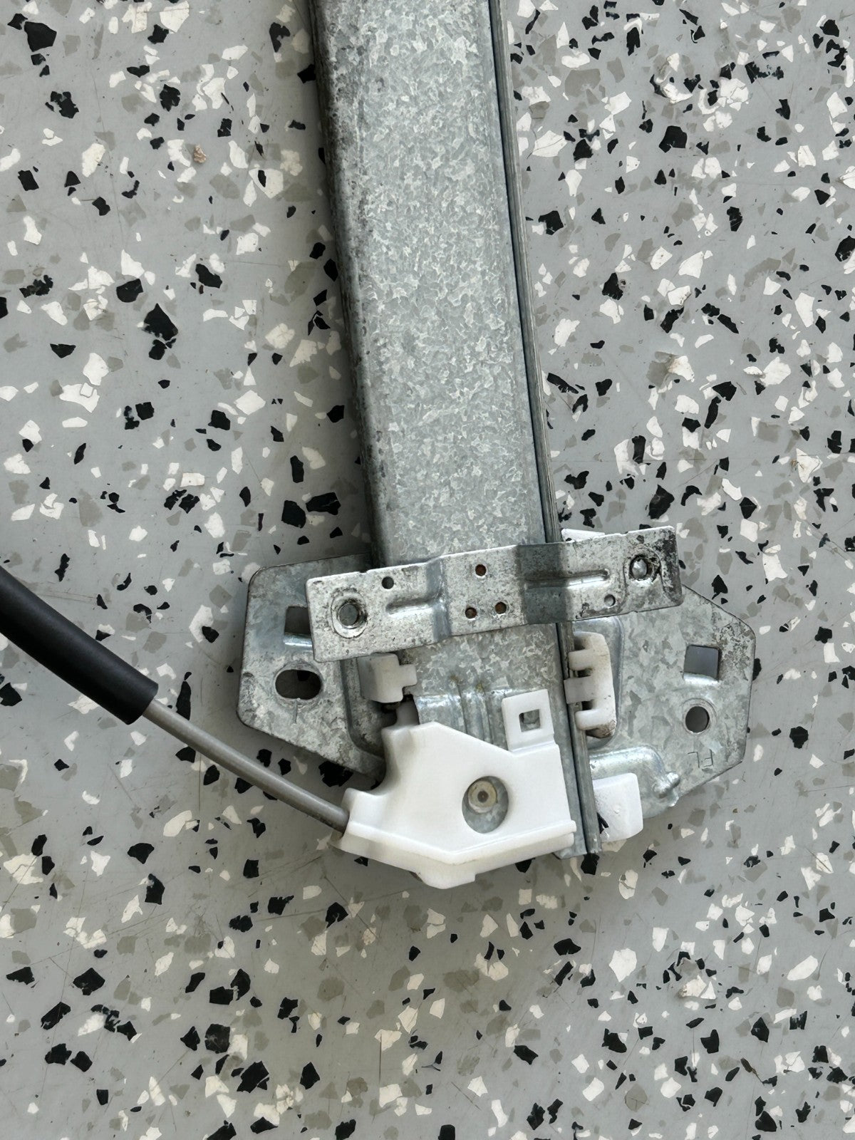 2003-2008 Honda Pilot Front Left Door Window Regulator & Motor 72250-S9V-A02