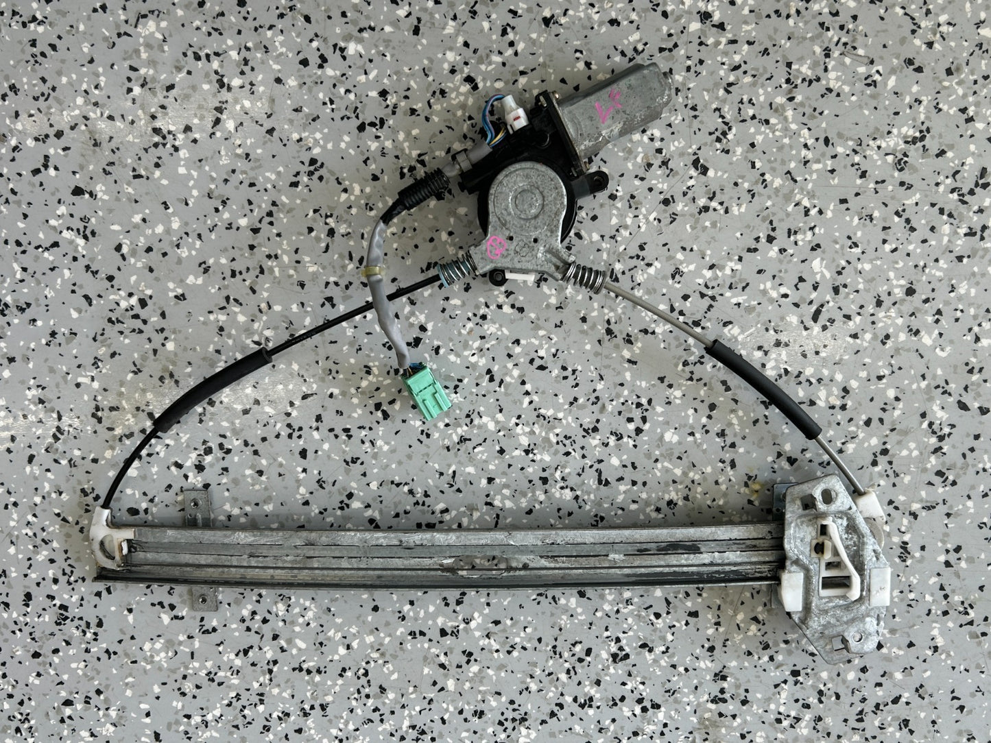 2003-2008 Honda Pilot Front Left Door Window Regulator & Motor 72250-S9V-A02