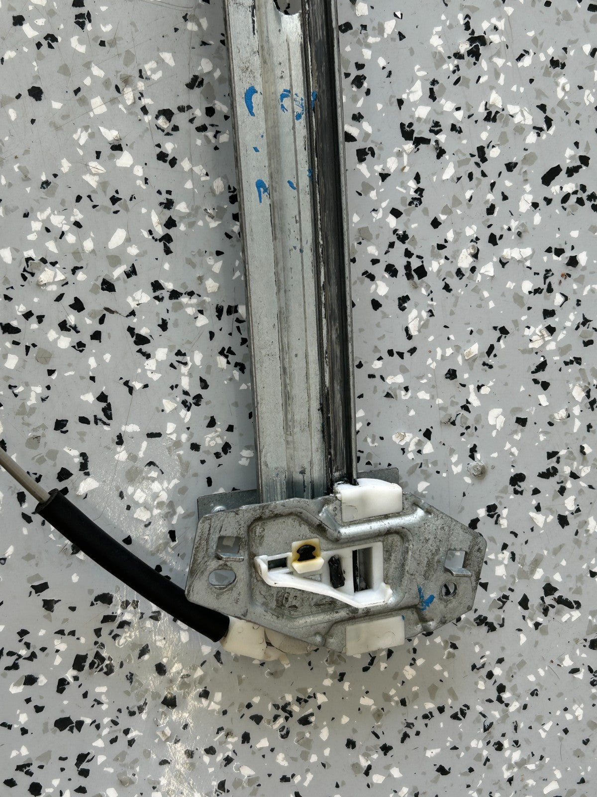 2003-2008 Honda Pilot Front Right Door Window Regulator & Motor 72210-S9V-A02