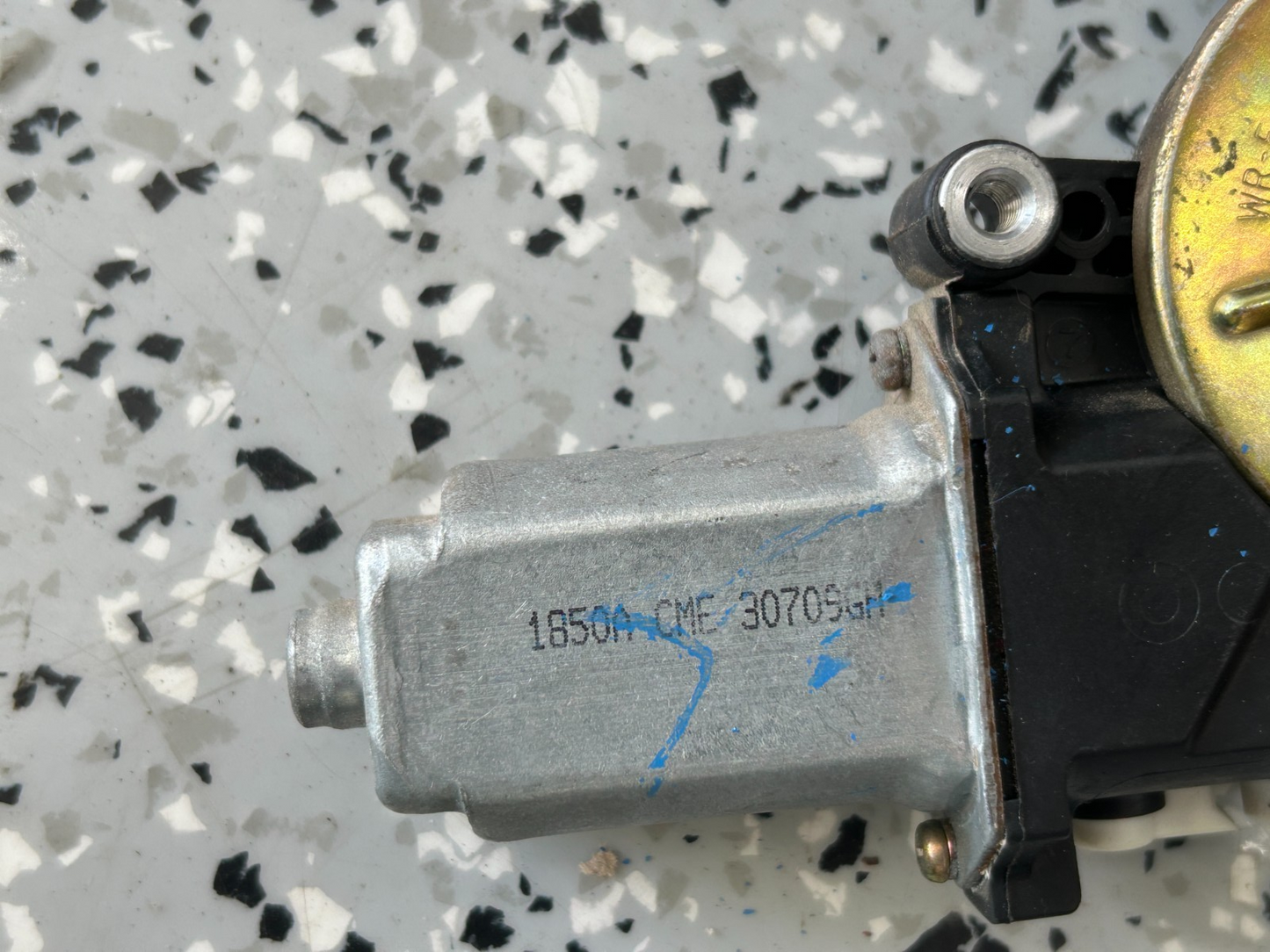 2003-2008 Honda Pilot Front Right Door Window Regulator & Motor 72210-S9V-A02