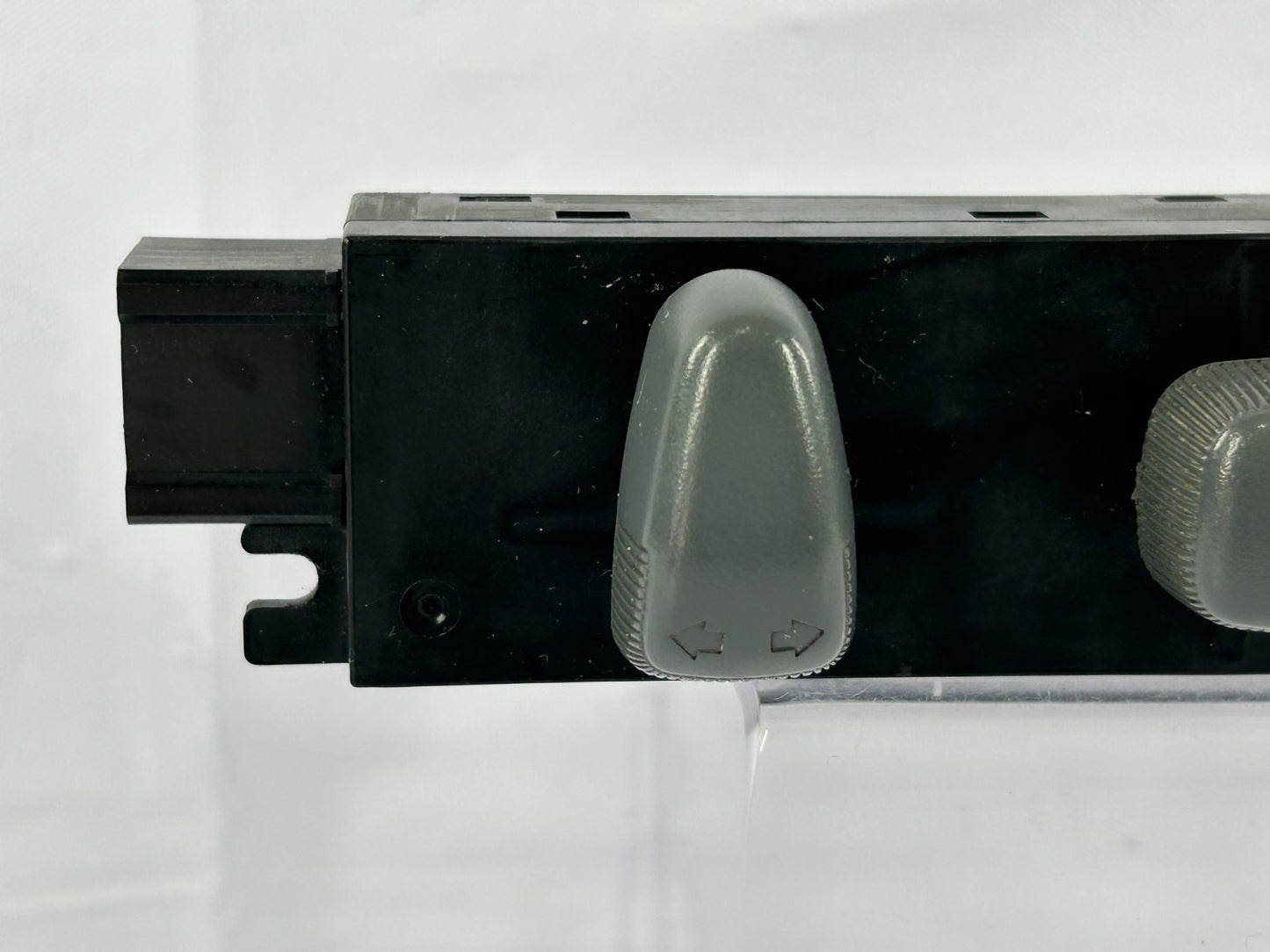 2003-2005 Honda Pilot Front Left Side Seat Adjustment Switch OEM 35955-S0X-A51ZF