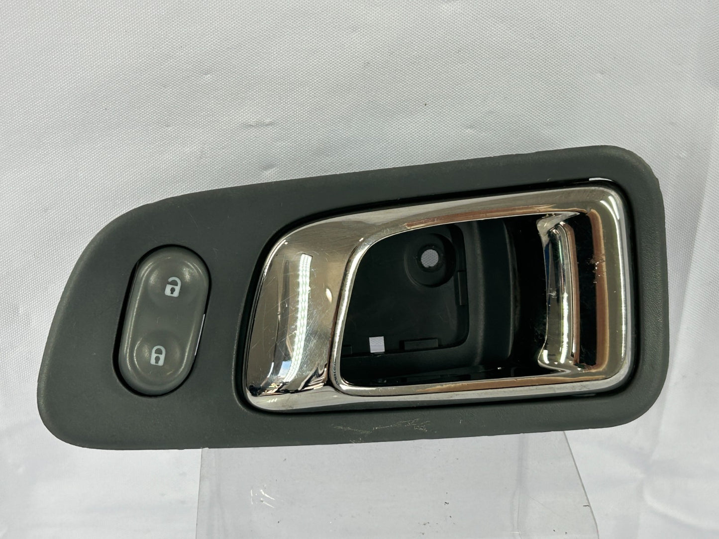 03-05 Honda Pilot Front Right Passenger Interior Door Handle OEM 72125-S9V-A01ZB