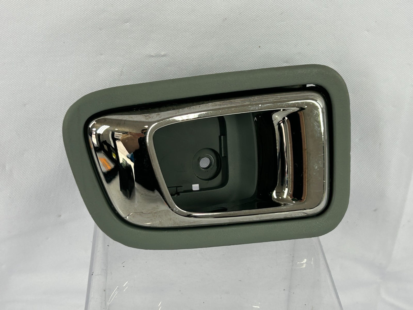 2003-2005 Honda Pilot Rear Left Side Interior Door Handle OEM 72660-S9V-A01ZB