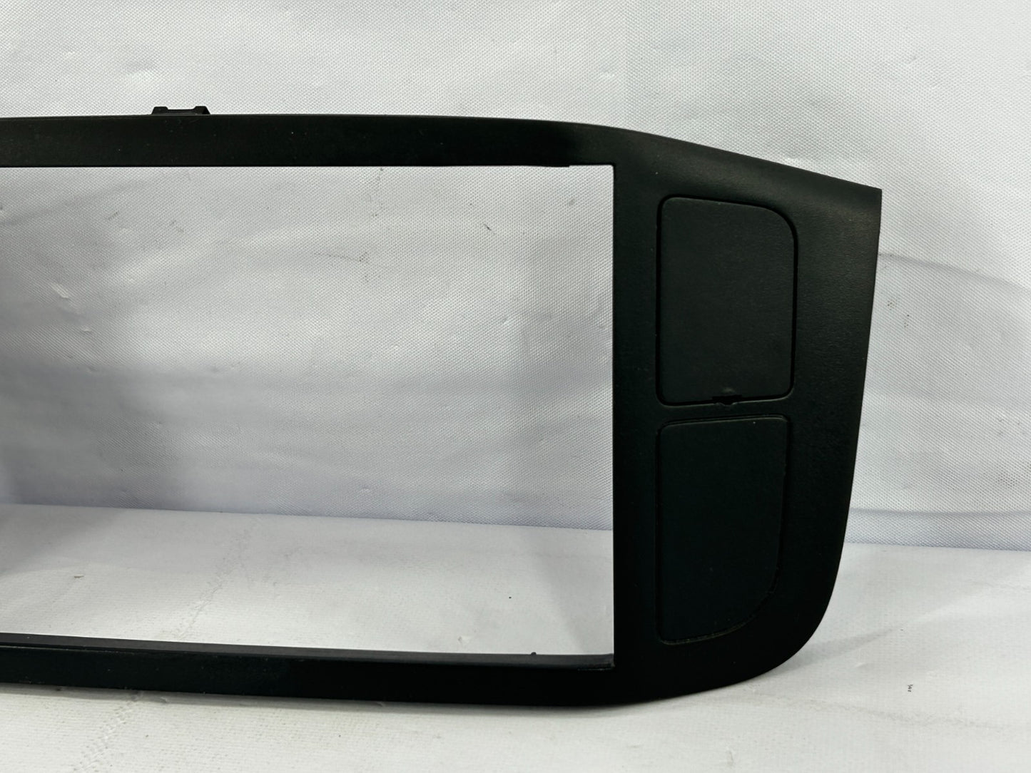 03-04 Honda Pilot Dash Radio Bezel Trim Hazard VTM-4 Button OEM 77250-S9V-A51ZA