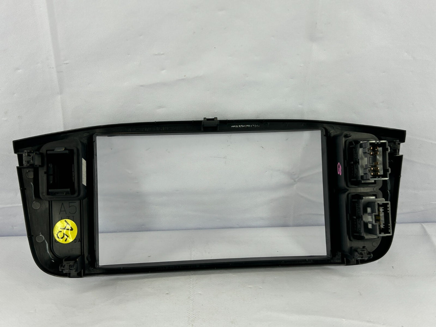 03-04 Honda Pilot Dash Radio Bezel Trim Hazard VTM-4 Button OEM 77250-S9V-A51ZA