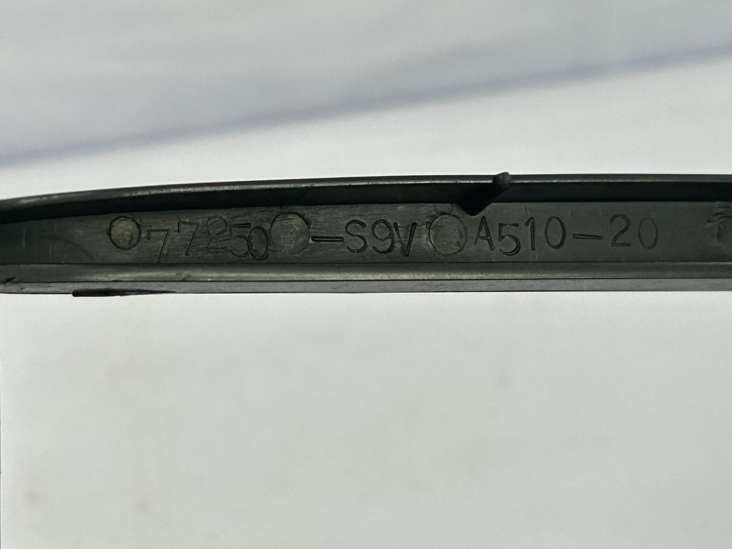 03-04 Honda Pilot Dash Radio Bezel Trim Hazard VTM-4 Button OEM 77250-S9V-A51ZA