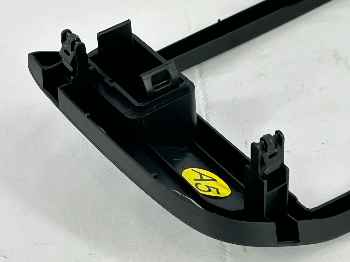03-04 Honda Pilot Dash Radio Bezel Trim Hazard VTM-4 Button OEM 77250-S9V-A51ZA