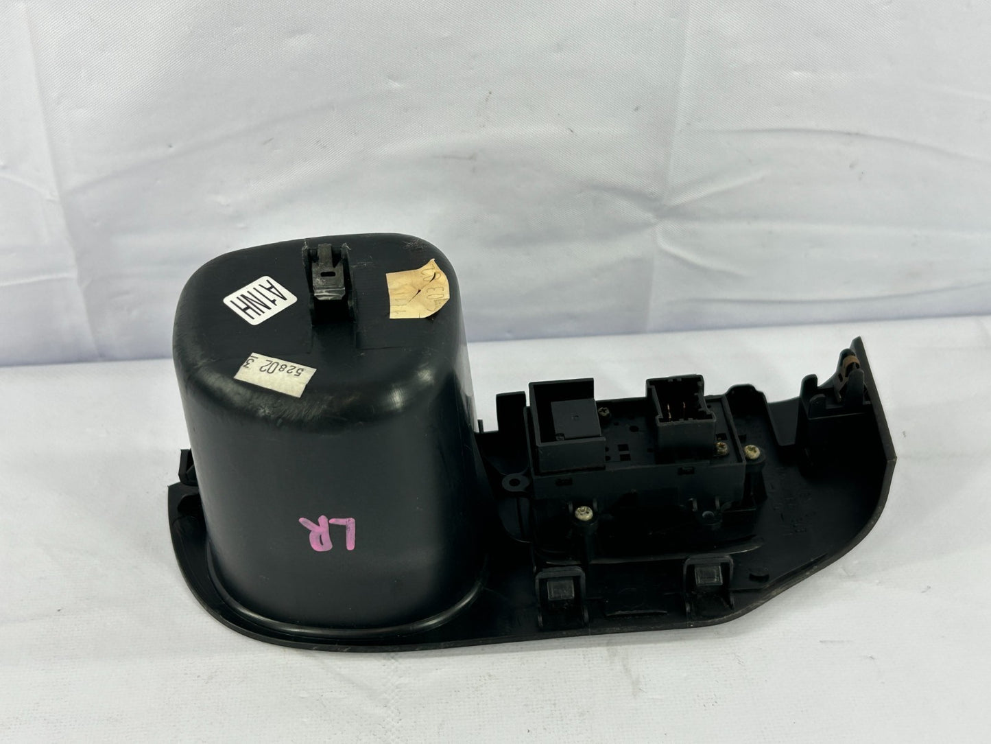 2003-2005 Honda Pilot Rear Left Driver Side Door Window Switch W/ Bezel Trim OEM