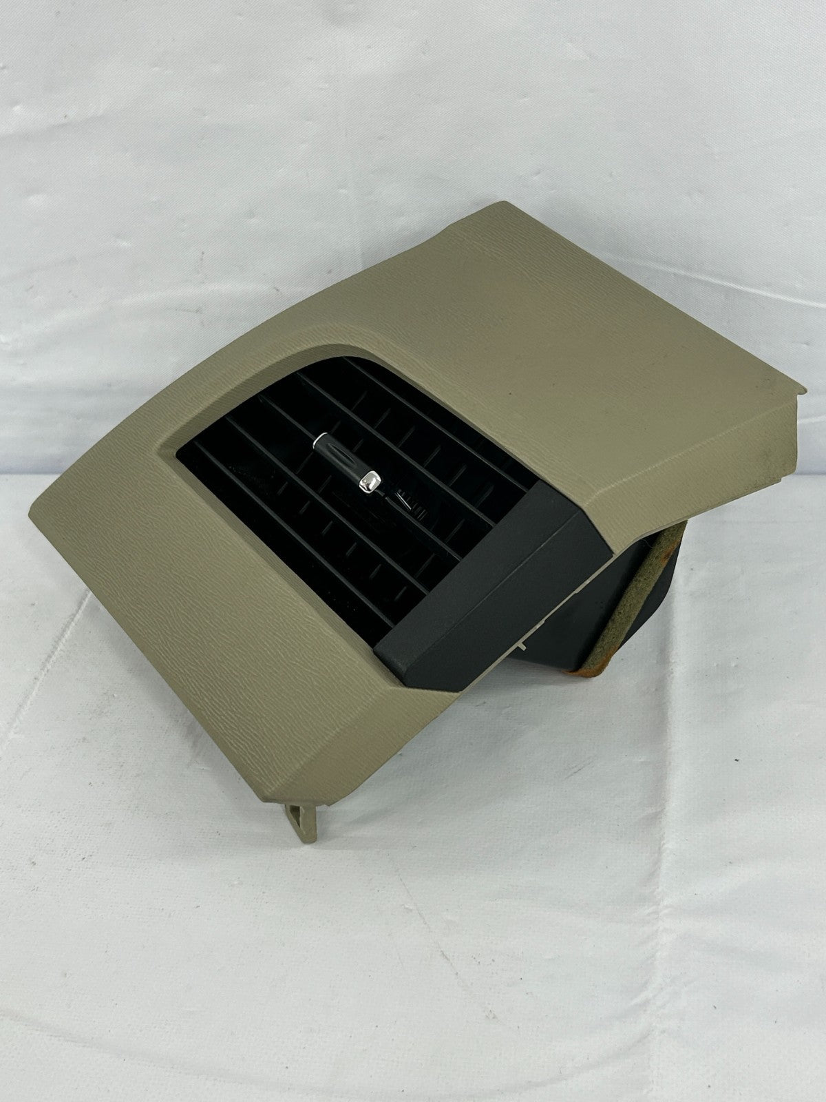 2011-2013 Toyota Sienna Front Right Dash AC Vent W/ Trim Bezel OEM 55680-08020-E