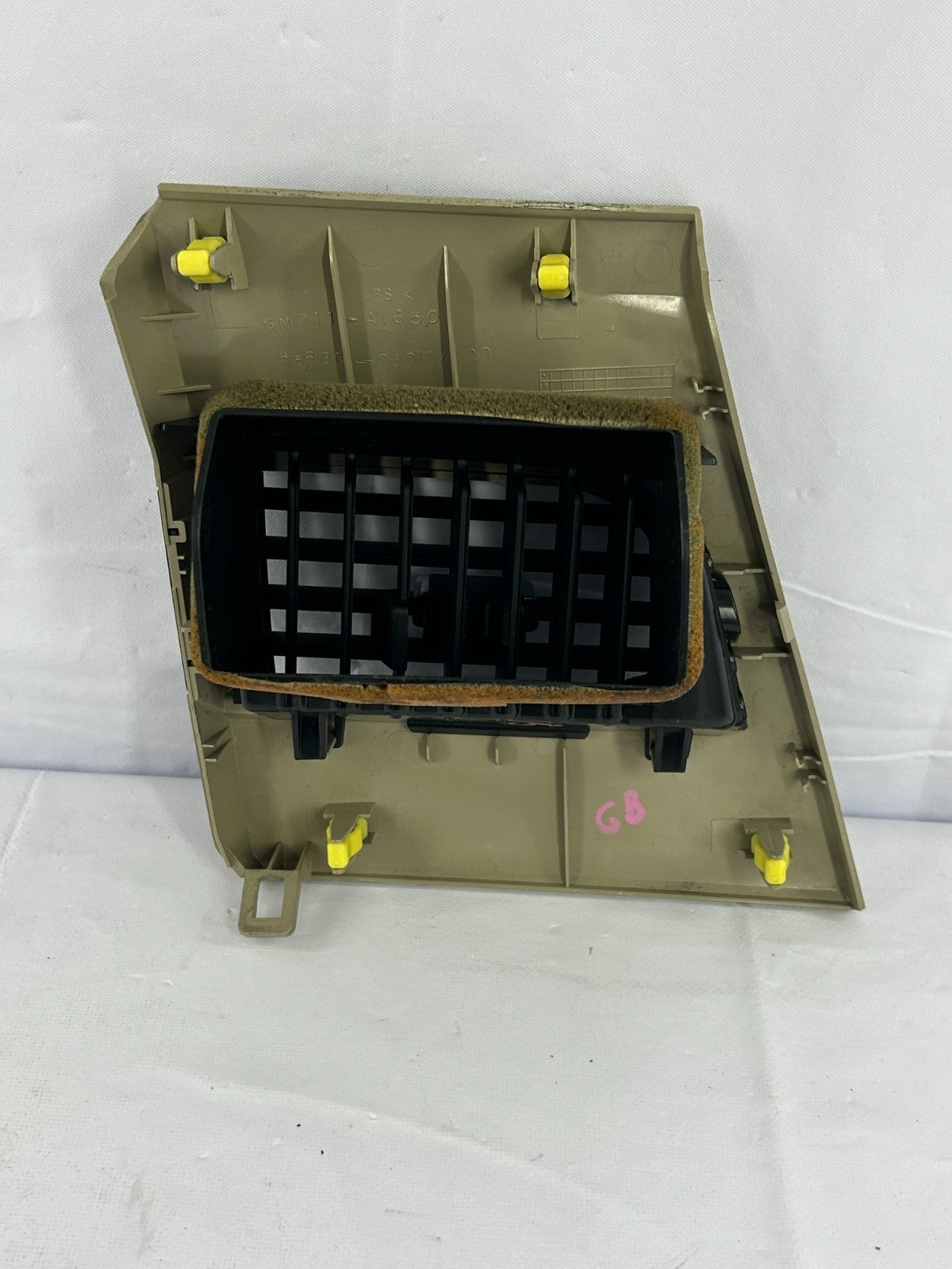 2011-2013 Toyota Sienna Front Right Dash AC Vent W/ Trim Bezel OEM 55680-08020-E