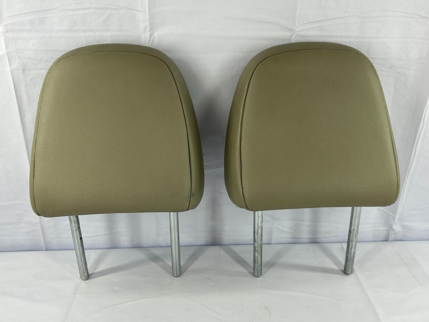11-14 Toyota Sienna Front Left/Right Head Rest Headrest Set Leather Beige OEM