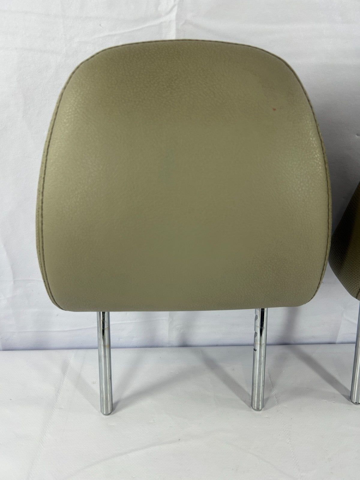 11-14 Toyota Sienna 2nd Row Head Rest Headrest Leather Beige OEM  71960-08020-E2