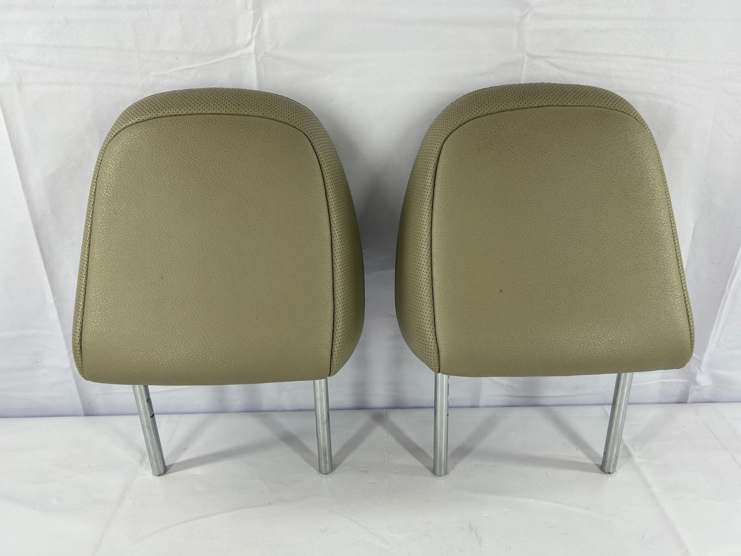 11-14 Toyota Sienna 2nd Row Head Rest Headrest Leather Beige OEM  71960-08020-E2