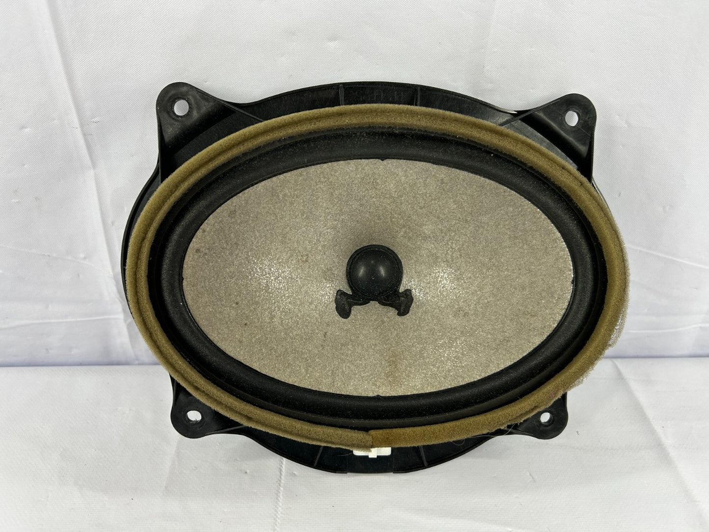 2011-2020 Toyota Sienna Left or Right Door Audio Sound Speaker OEM 86160AA420