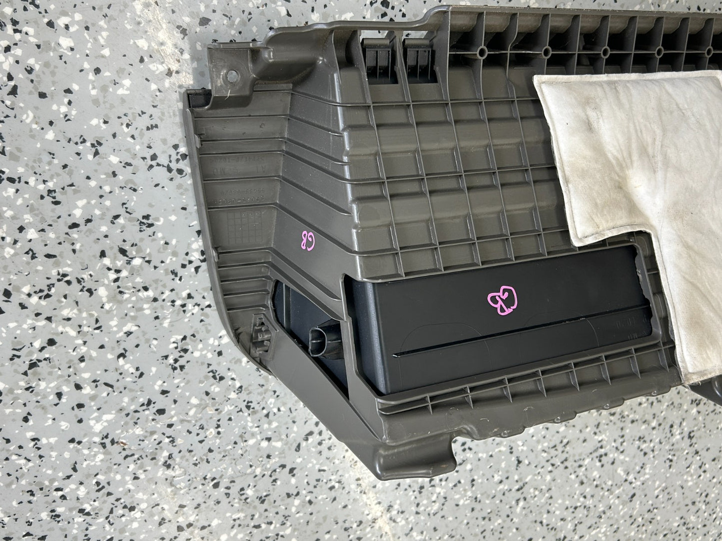 11-14 Toyota Sienna Right Passenger Side Lower Dash Glove Box OEM 55433-08020