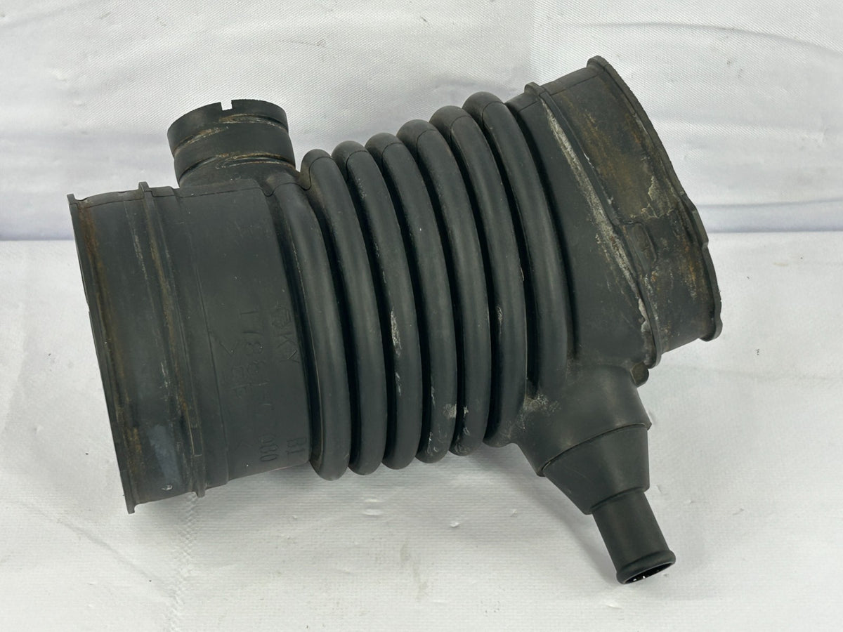 2011-2016 Toyota Sienna Air Intake Cleaner Duct Tube Hose OEM 17881-0P080
