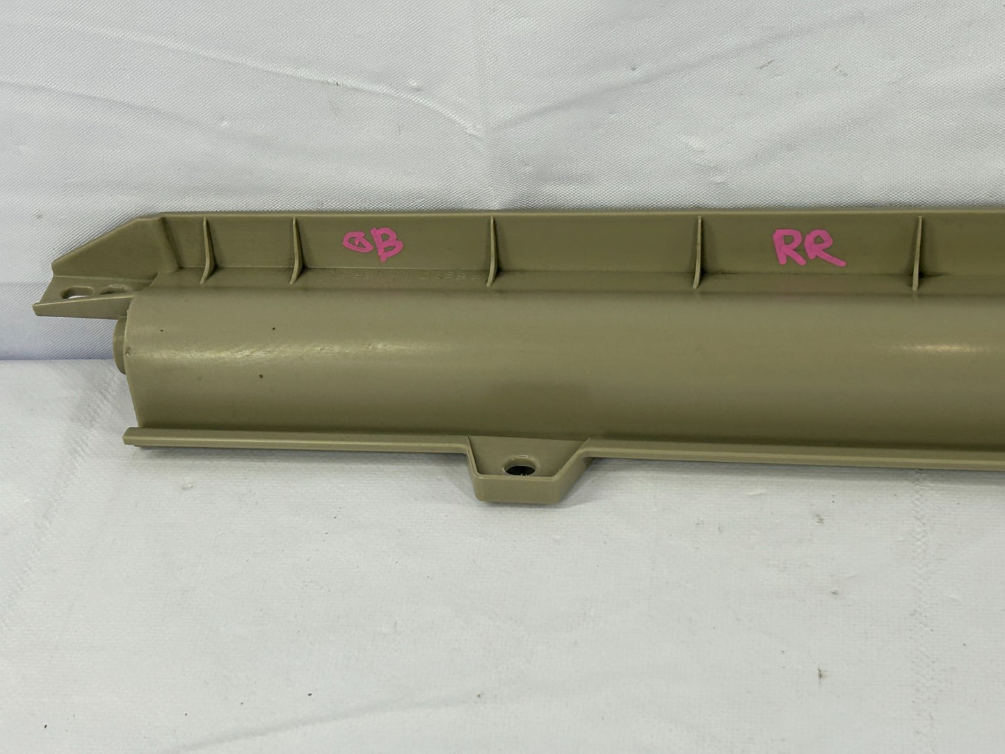 2011-2020 Toyota Sienna Rear Right Glass Curtain Sunshade Trim 65980-08020-E0