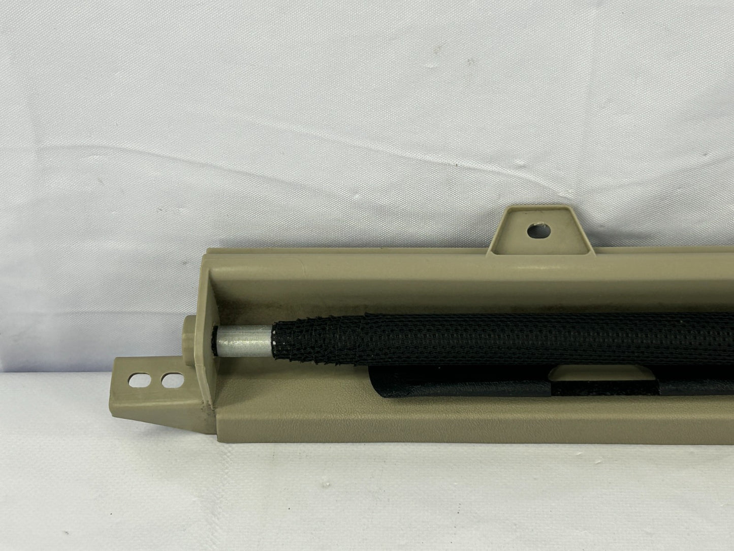 2011-2020 Toyota Sienna Rear Right Glass Curtain Sunshade Trim 65980-08020-E0