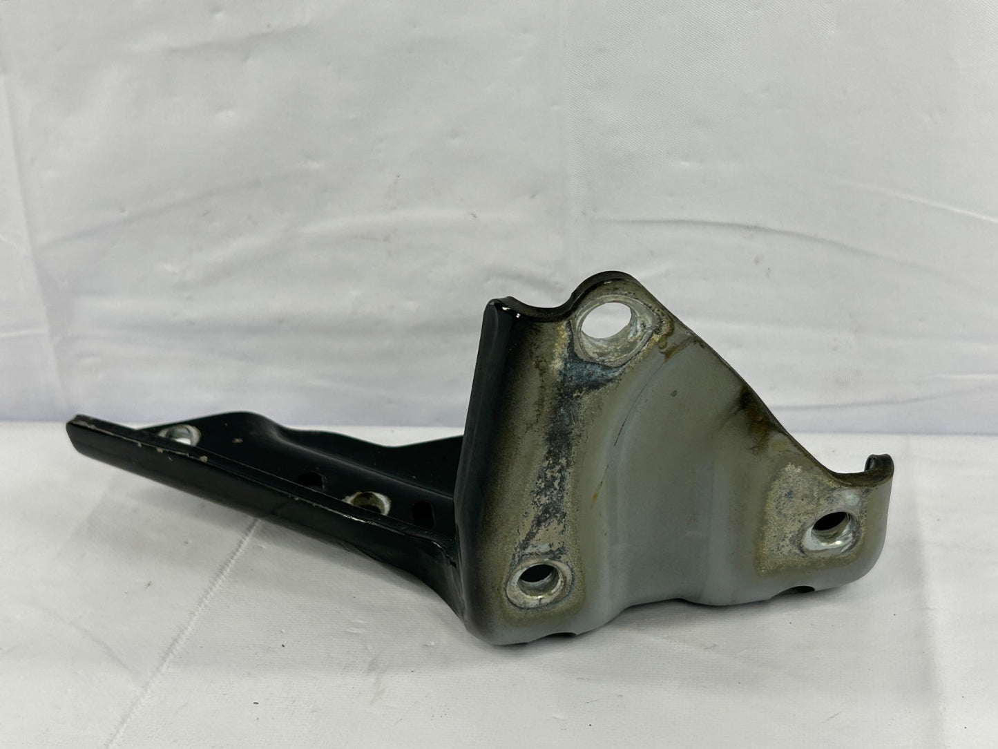 2011-2020 Toyota Sienna Rear Left Lower Sliding Door Roller Mount Bracket OEM