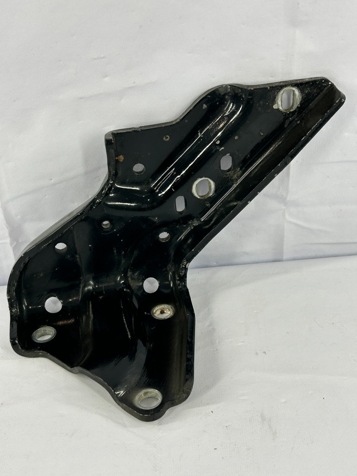 2011-2020 Toyota Sienna Rear Right Lower Sliding Door Roller Mount Bracket OEM