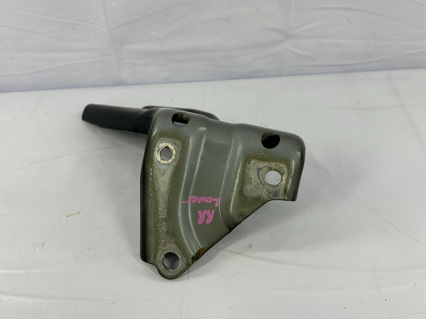 2011-2020 Toyota Sienna Rear Right Lower Sliding Door Roller Mount Bracket OEM