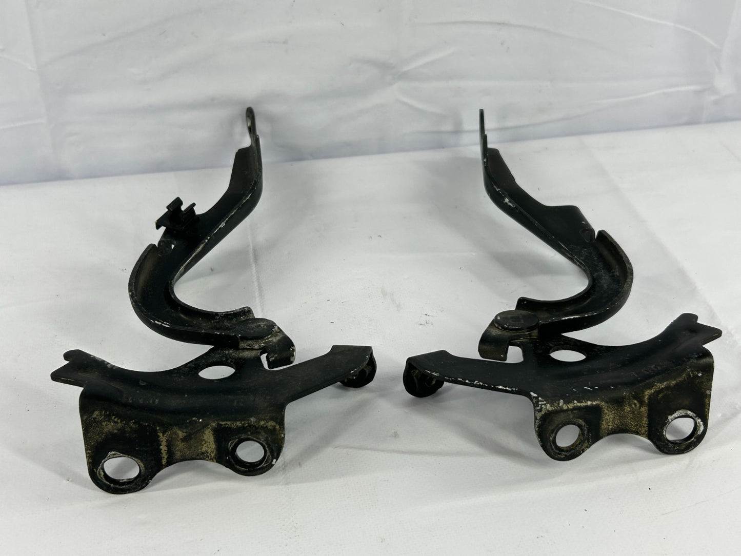 11-20 Toyota Sienna Hood Right & Left Side Hinge Support Black 202 OEM