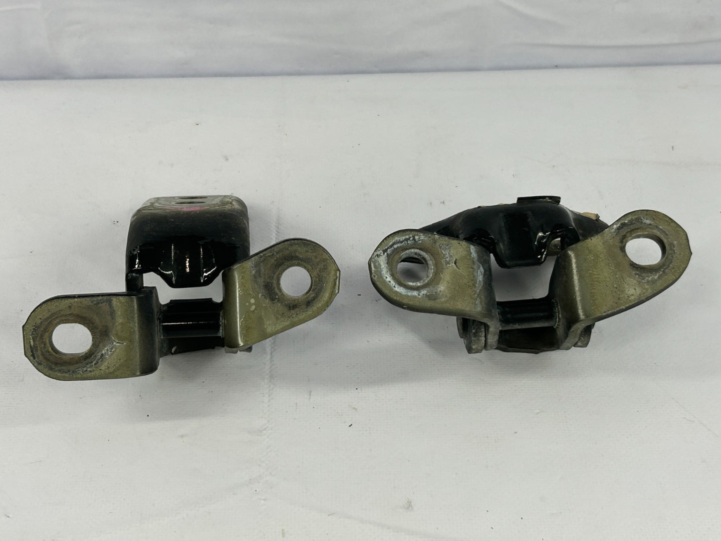 11-24 Toyota Sienna Front Right Side Door Hinge Upper & Lower OEM 68730-02080