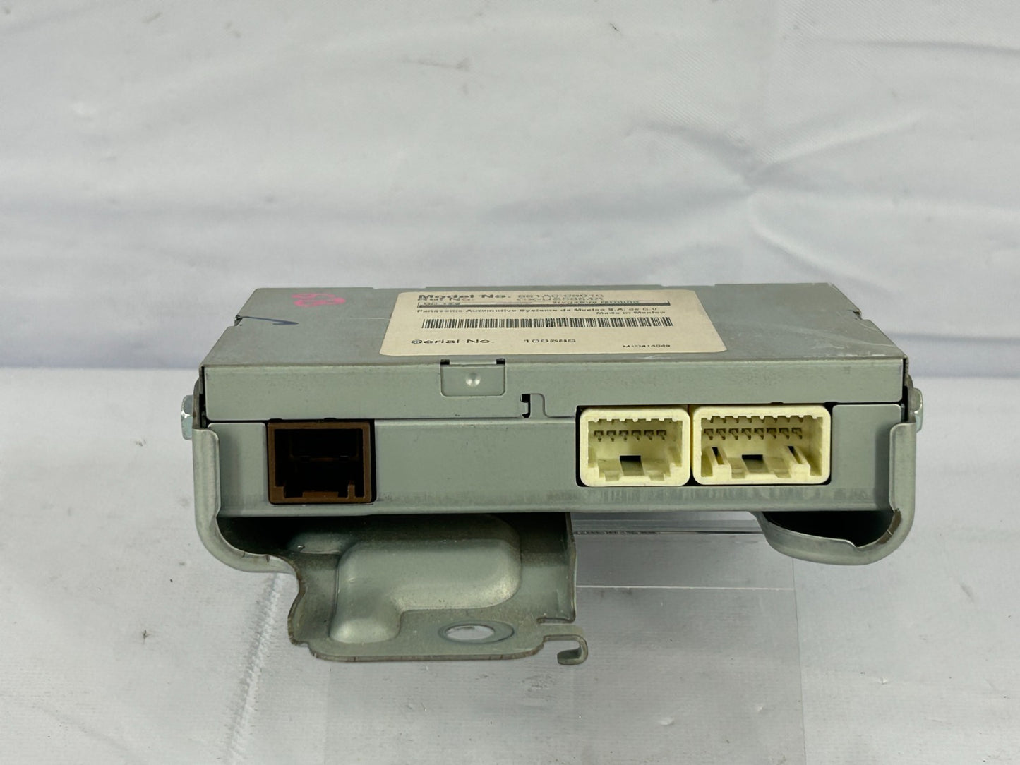 2011-2014 Toyota Sienna Multimedia Interface Control Module OEM 861A0-08010