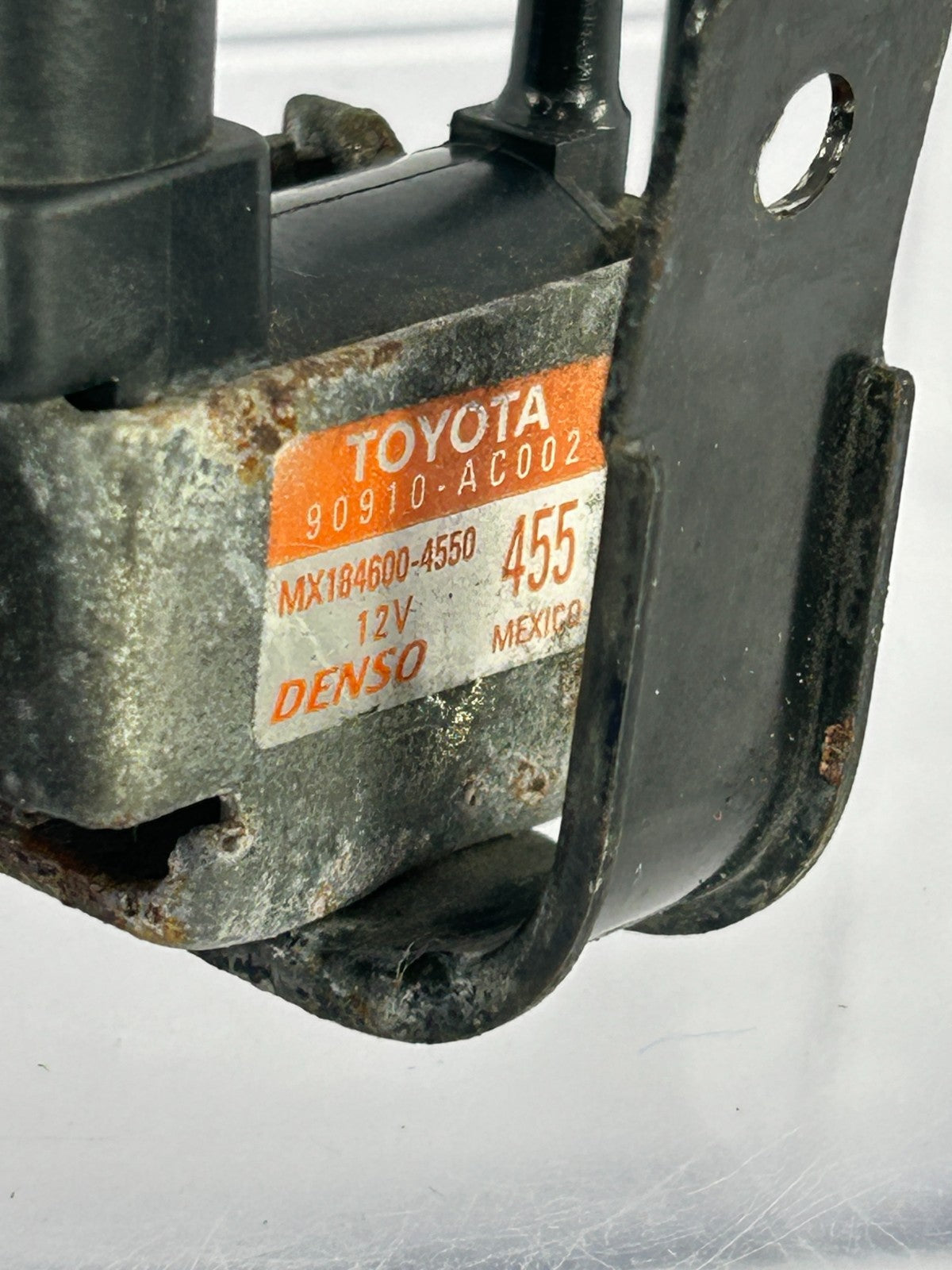 2011-2017 Toyota Sienna  Air Intake Vacuum Switch Control Valve 90910-AC002