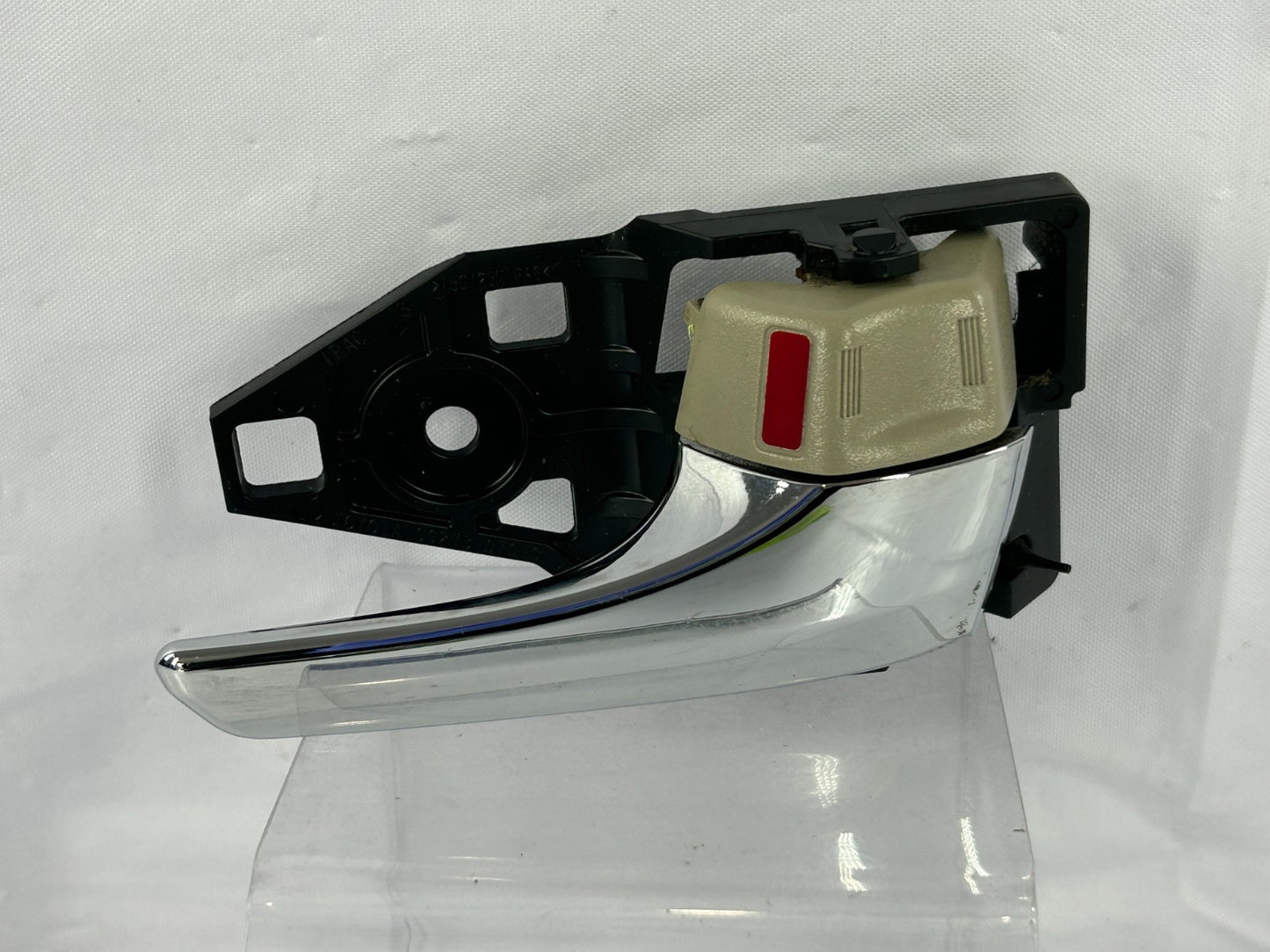 2011-2015 Toyota Sienna Front Right Side Interior Door Handle OEM 69205-0T010-E0