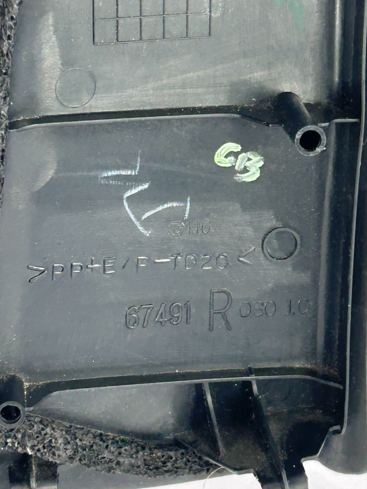 2011-2014 Toyota Sienna Front Right Door Mirror Frame Trim Cover OEM 67491-08010